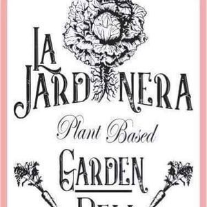 Meet your Posher, Dominique